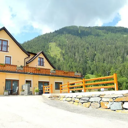 Guest house Waldheim Mauterndorf (Salzburg)